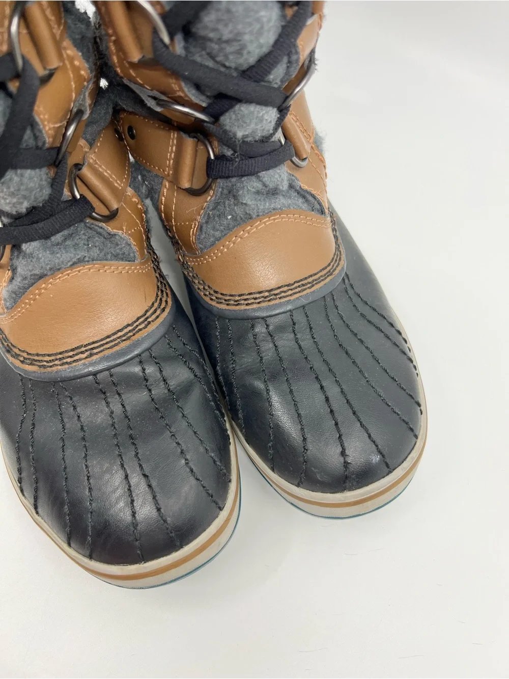Sorel Tofino Winter Boots Women’s  size 8